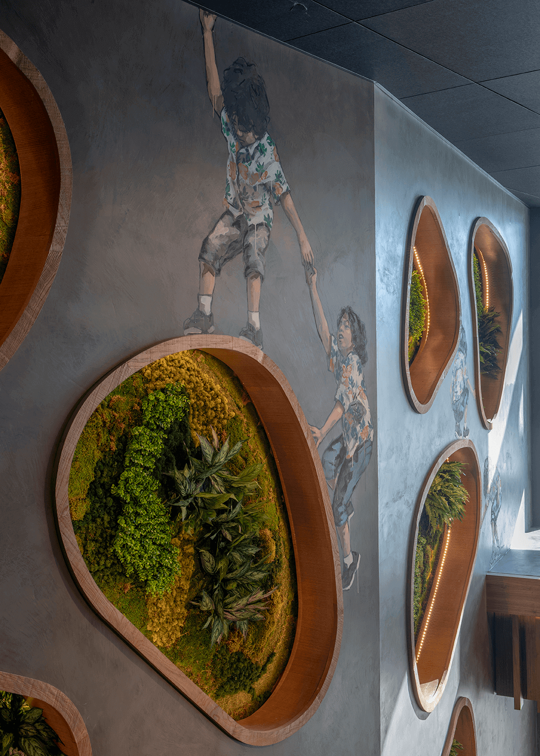Artificial Green Wall at IPIC Theater 05