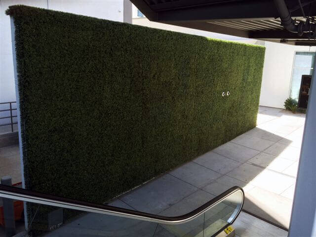 Boxwood green walls at sls las vegas